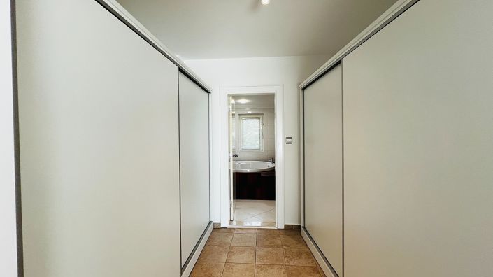 Image No.39-6 Bed House/Villa for sale