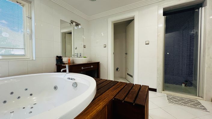 Image No.47-6 Bed House/Villa for sale