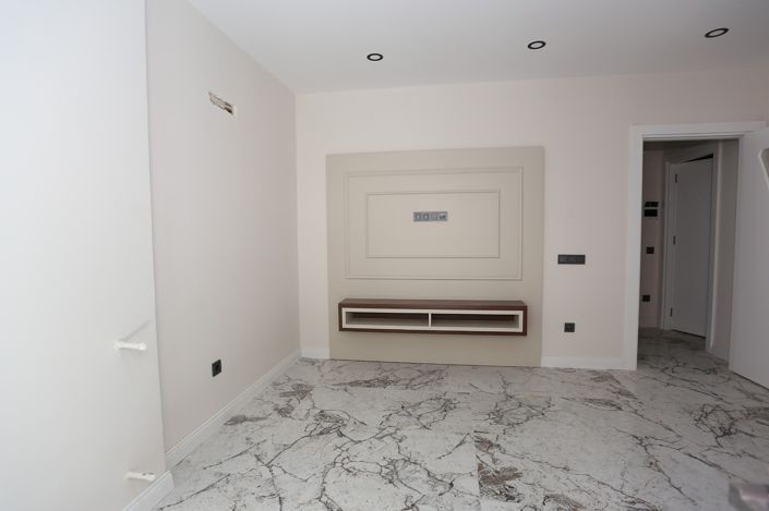 Image No.11-1 Bed Apartment for sale