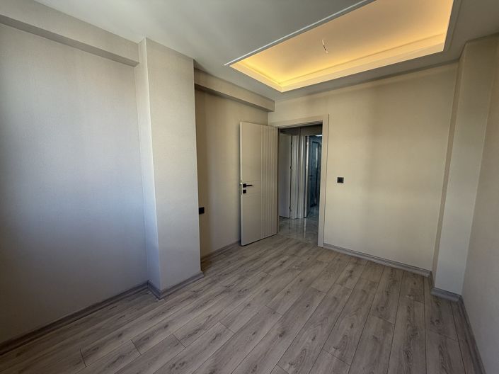 Image No.24-3 Bed Apartment for sale