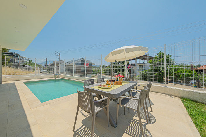 Image No.3-4 Bed House/Villa for sale