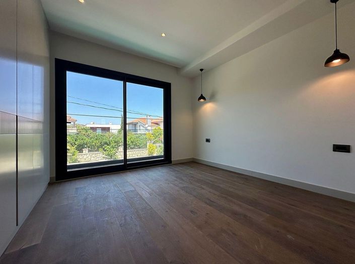 Image No.8-4 Bed House/Villa for sale