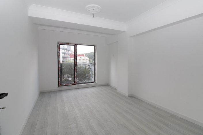 Image No.17-3 Bed Apartment for sale