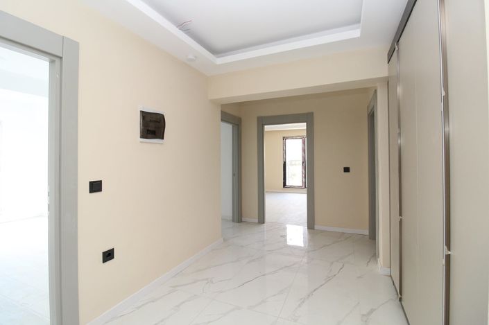 Image No.22-3 Bed Apartment for sale