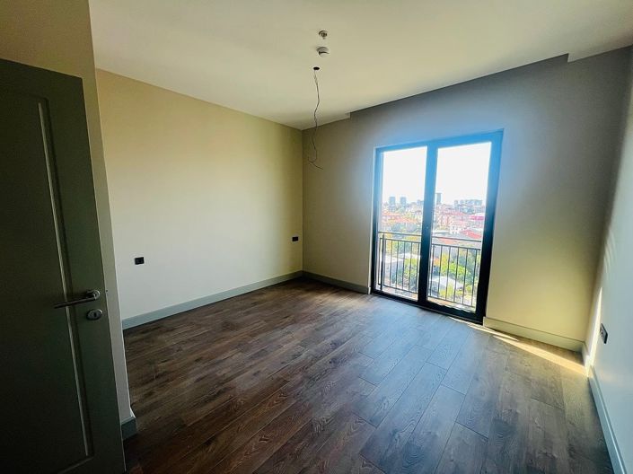 Image No.6-4 Bed Apartment for sale