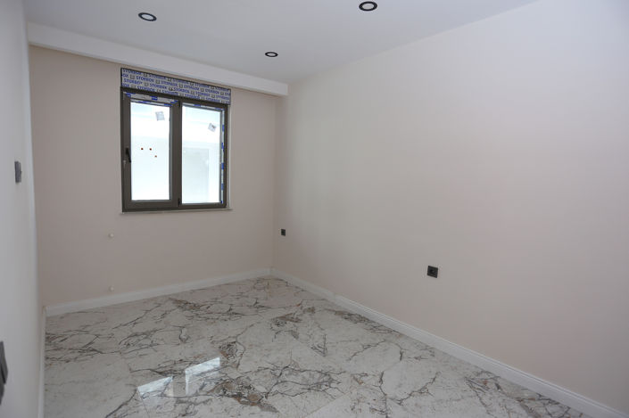 Image No.12-1 Bed Apartment for sale