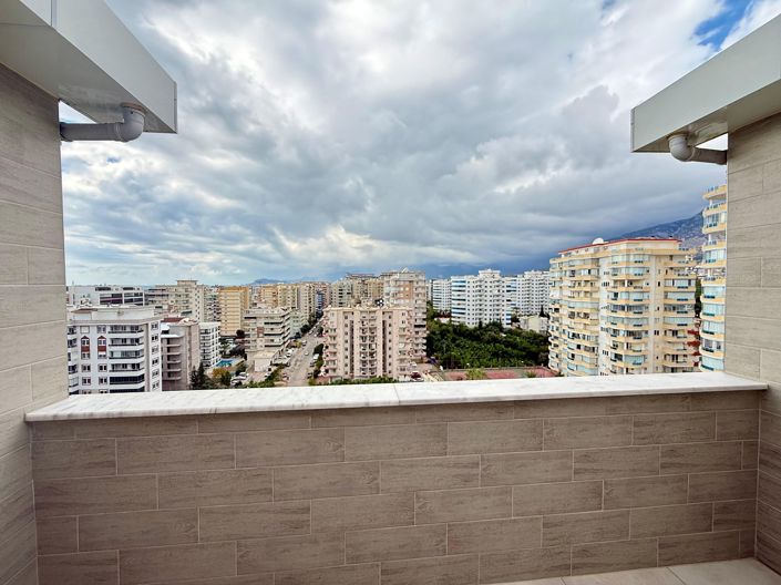 Image No.33-5 Bed Apartment for sale