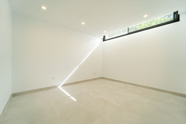 Image No.36-5 Bed House/Villa for sale