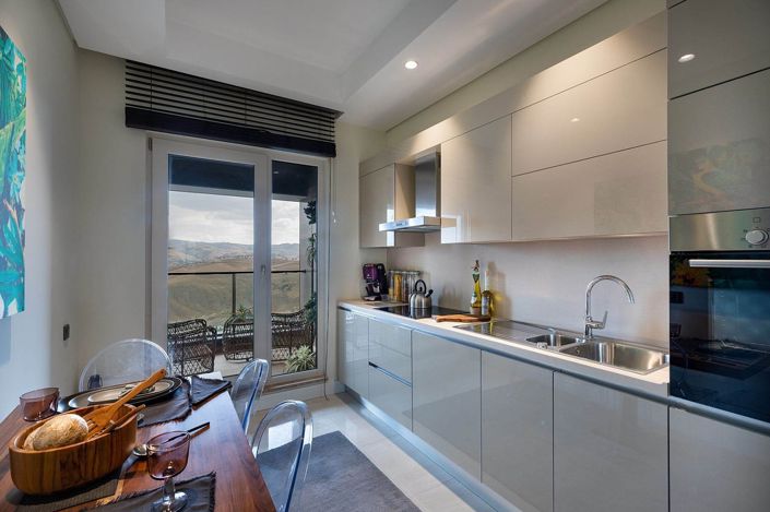 Image No.8-7 Bed Apartment for sale