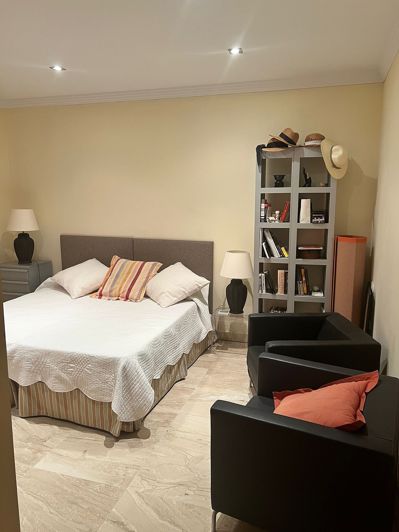 Image No.11-3 Bed Apartment for sale