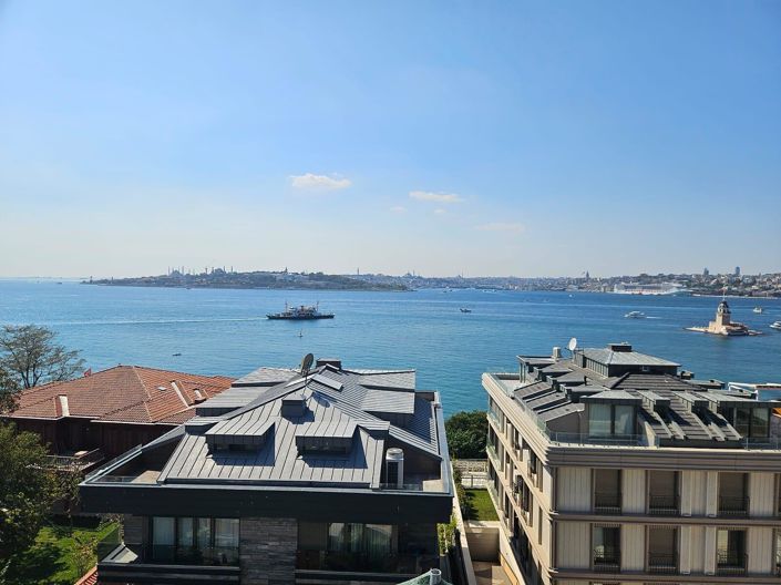 Image No.1-8 Bed Apartment for sale