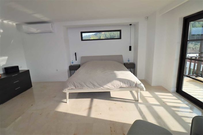 Image No.70-9 Bed House/Villa for sale