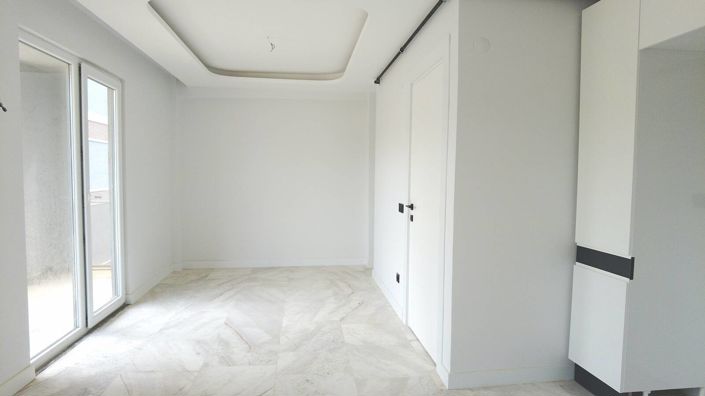 Image No.19-5 Bed Apartment for sale