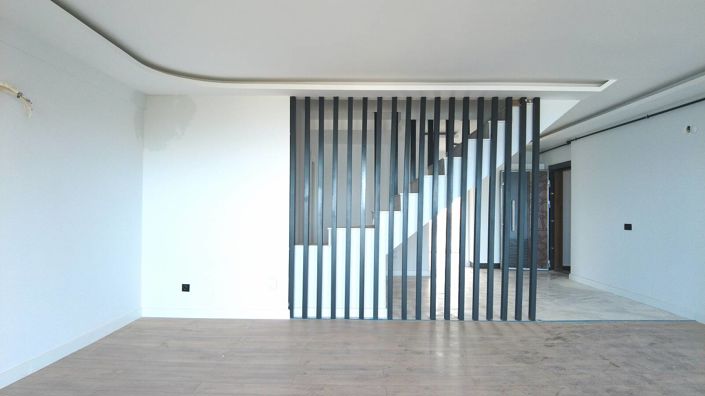 Image No.20-5 Bed Apartment for sale