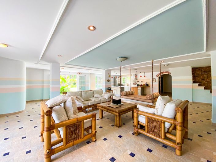 Image No.21-7 Bed Villa for sale