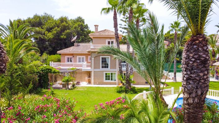 Image No.4-7 Bed Villa for sale