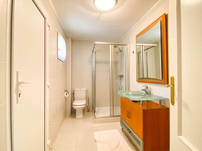 Image No.28-7 Bed Villa for sale