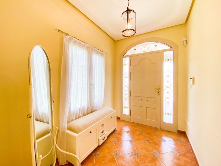 Image No.38-7 Bed Villa for sale