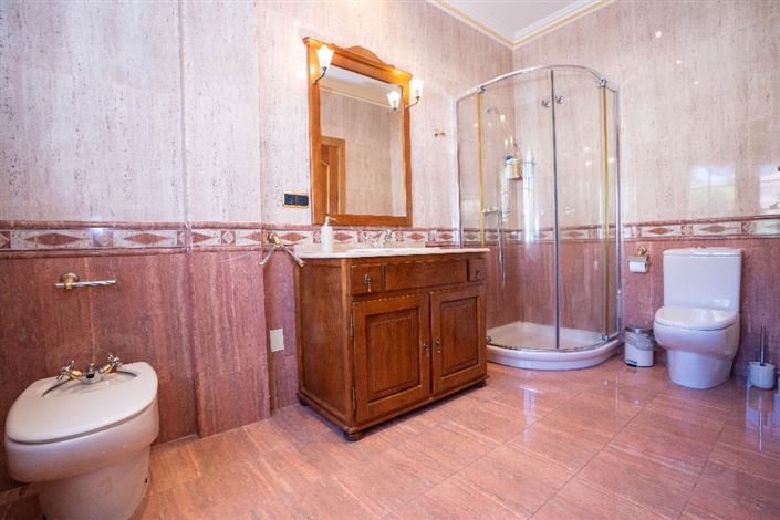 Image No.36-7 Bed Villa for sale