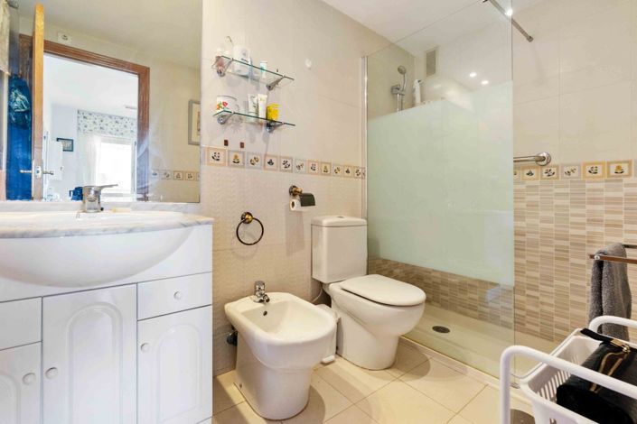 Image No.16-3 Bed Apartment for sale