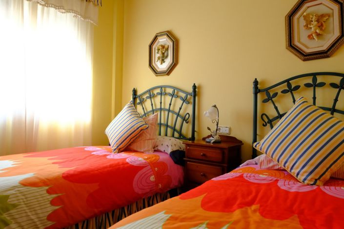 Image No.17-5 Bed Country House for sale