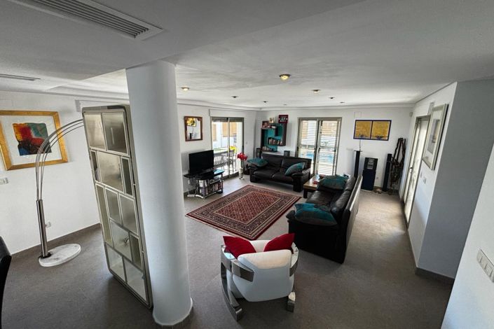 Image No.4-3 Bed Villa for sale