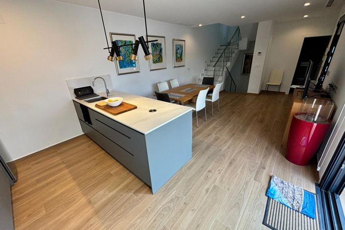 Image No.31-3 Bed Villa for sale