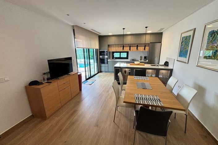 Image No.38-3 Bed Villa for sale