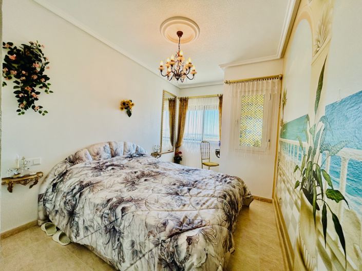 Image No.10-2 Bed Apartment for sale