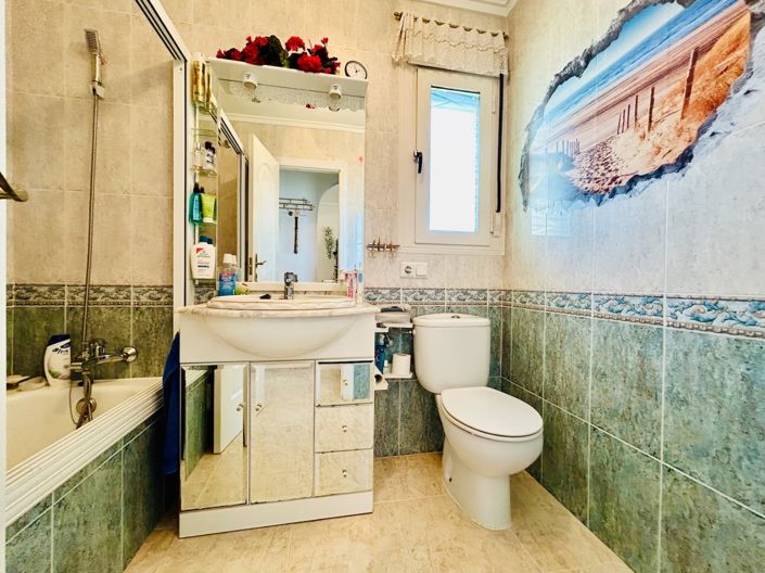 Image No.12-2 Bed Apartment for sale