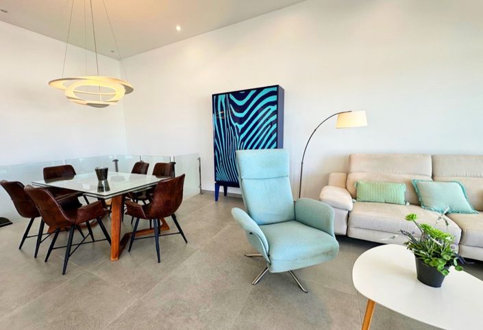 Image No.19-3 Bed Villa for sale