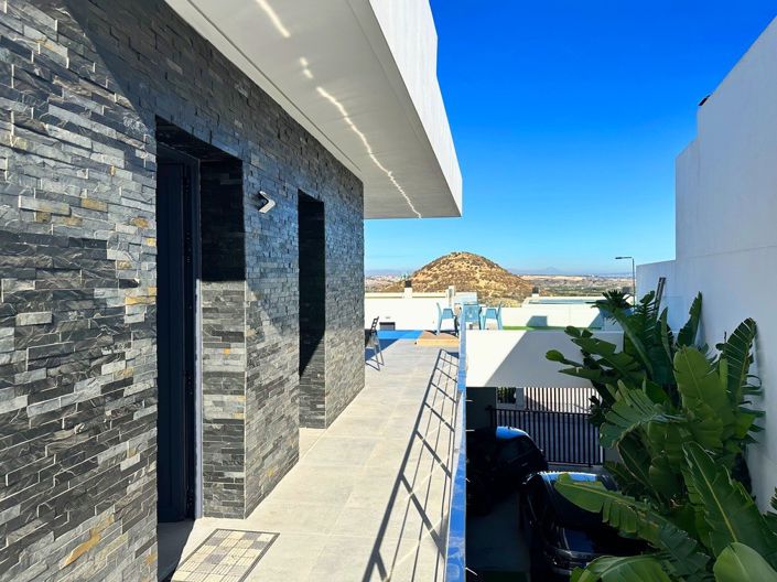 Image No.30-3 Bed Villa for sale