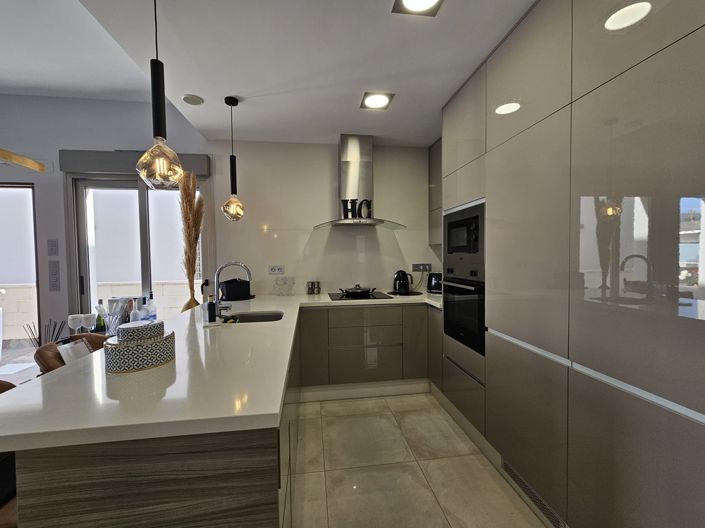 Image No.10-3 Bed Villa for sale