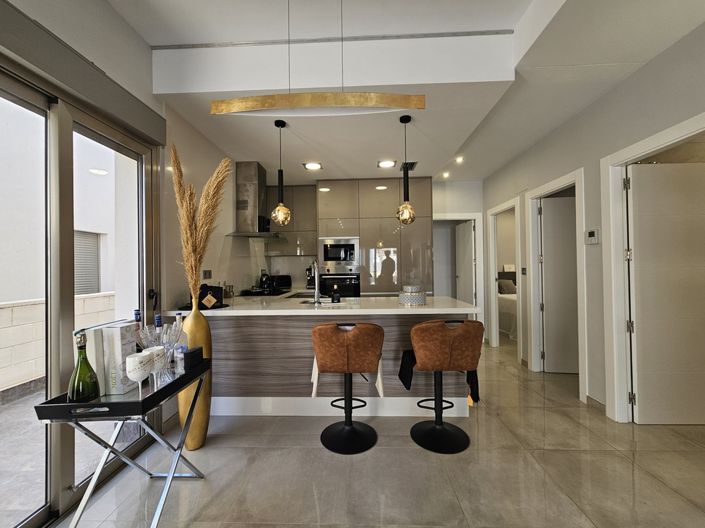 Image No.11-3 Bed Villa for sale