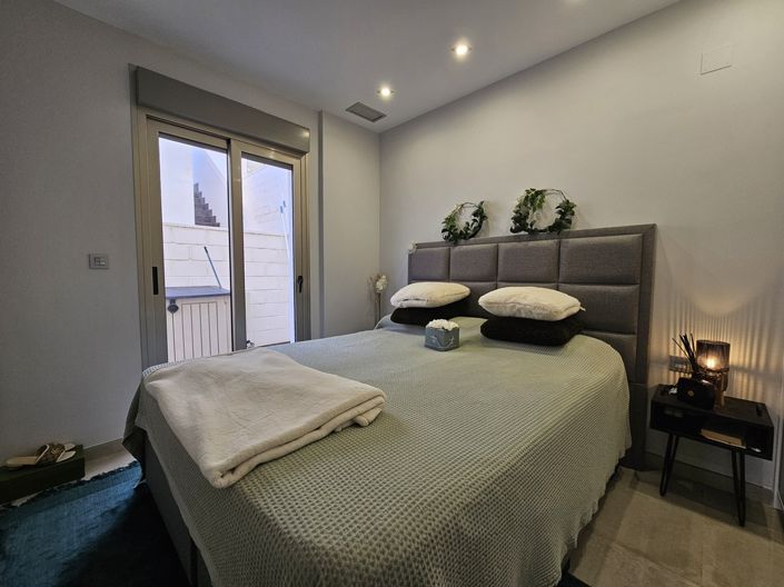 Image No.7-3 Bed Villa for sale