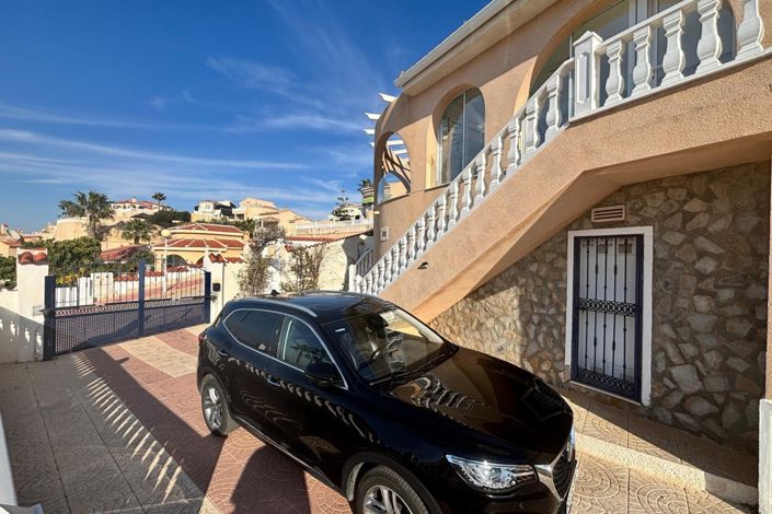 Image No.27-5 Bed Villa for sale