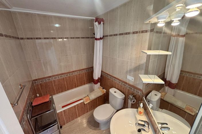 Image No.8-5 Bed Villa for sale