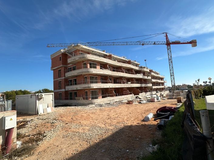 Image No.18-2 Bed Apartment for sale