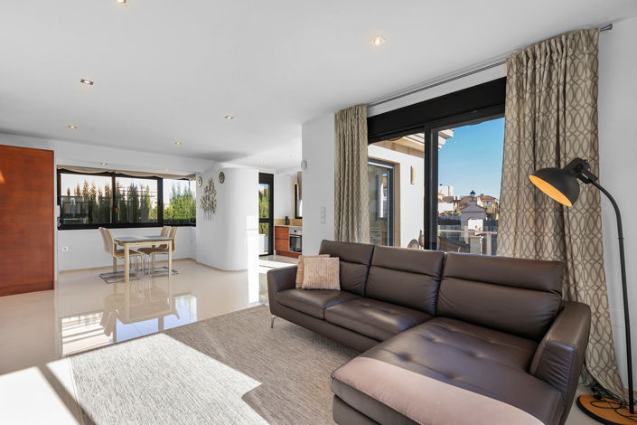 Image No.8-5 Bed Villa for sale