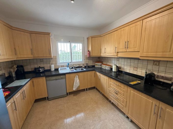 Image No.19-3 Bed Villa for sale