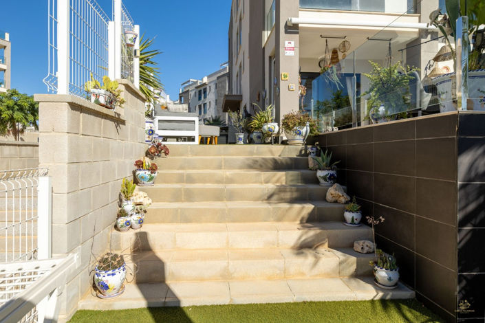 Image No.22-2 Bed Apartment for sale