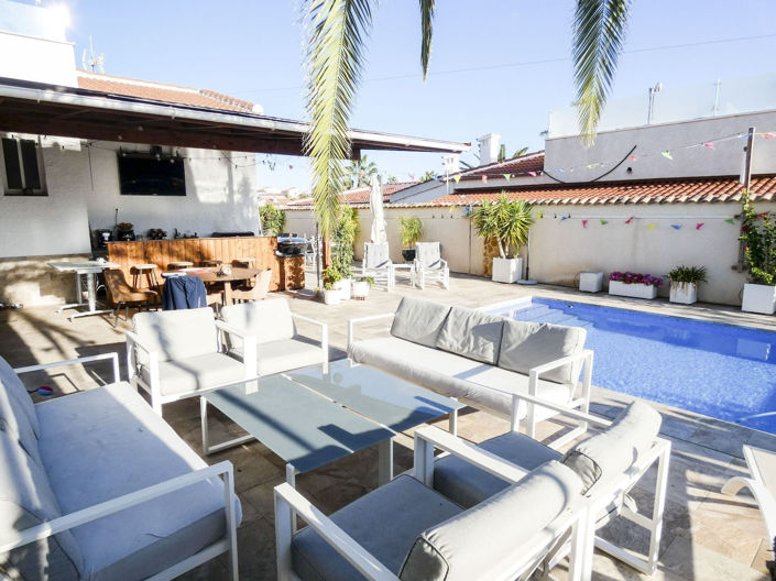 Image No.37-5 Bed Villa for sale