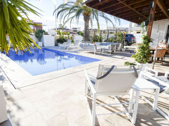 Image No.40-5 Bed Villa for sale