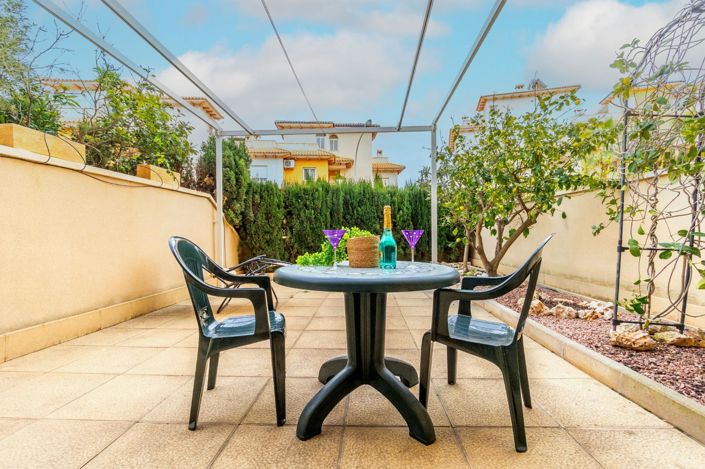 Image No.21-2 Bed Apartment for sale