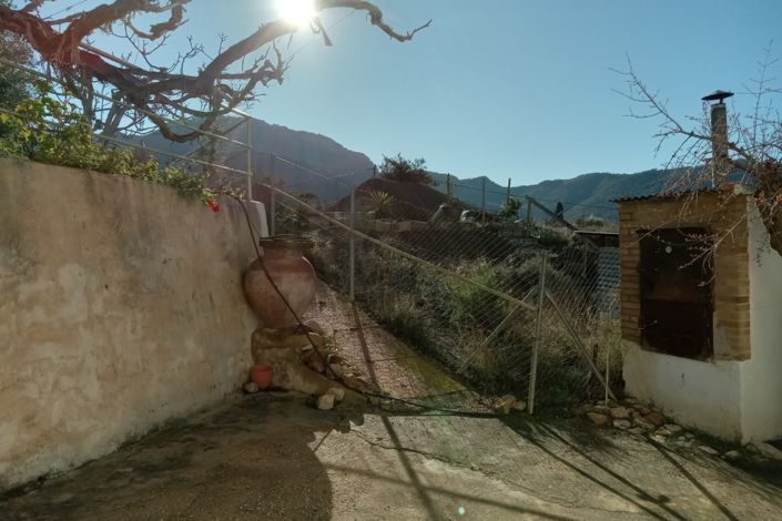 Image No.33-4 Bed Townhouse for sale