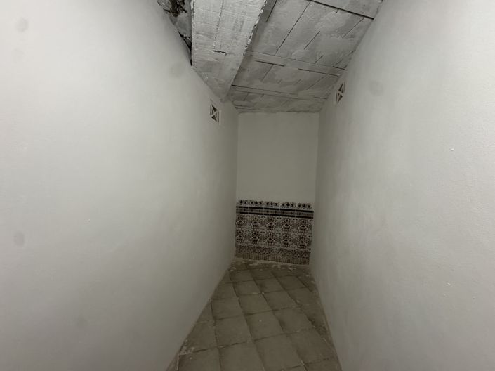 Image No.16-2 Bed Apartment for sale