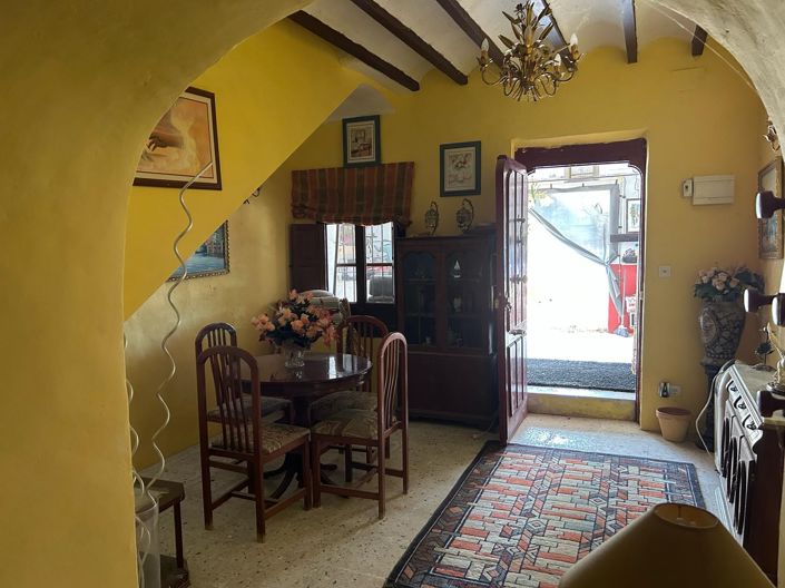 Image No.6-6 Bed Country House for sale