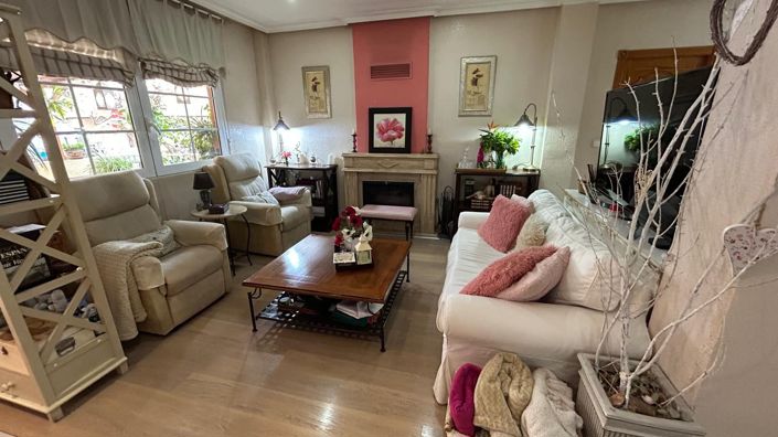 Image No.9-3 Bed Villa for sale