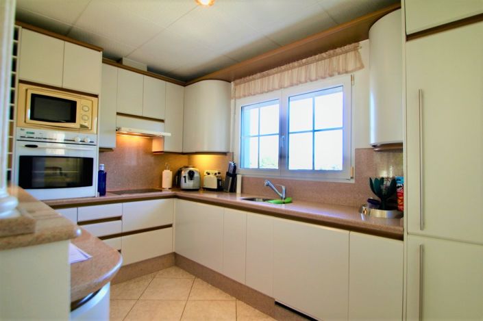 Image No.9-4 Bed Villa for sale