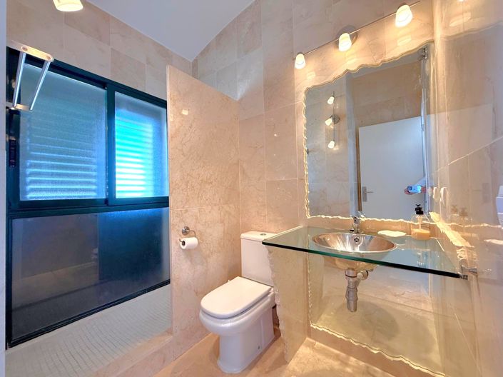 Image No.15-3 Bed Apartment for sale